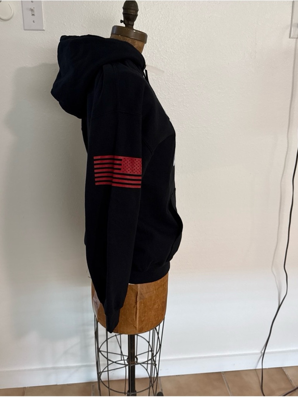 NWT Grunt Style Black 'Support Serve' Patriotic Hoodie Sizes S, M , XL & XXL - Picture 2 of 8